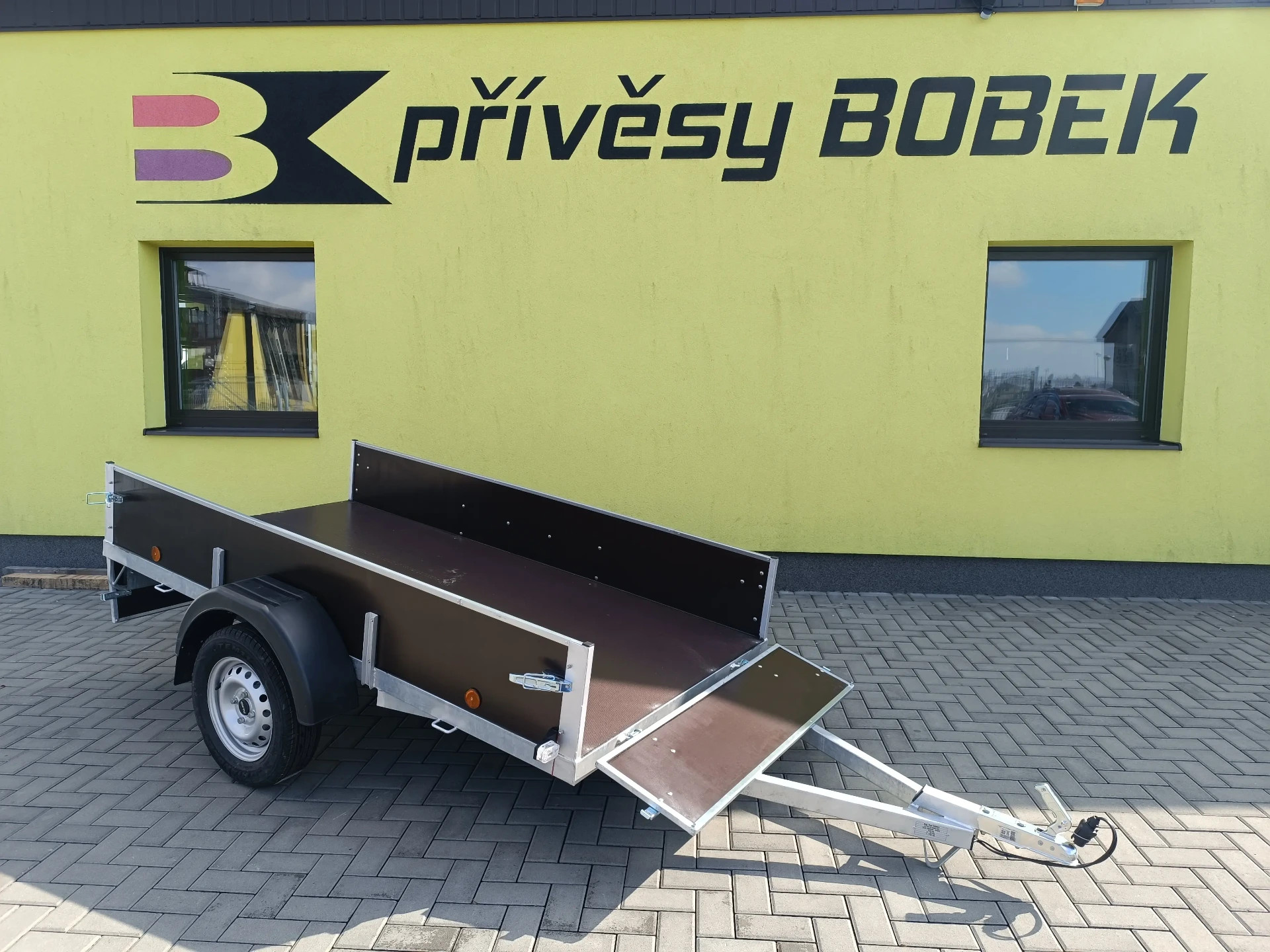 Přívěs PROFI PLUS 2510x1290x350 mm