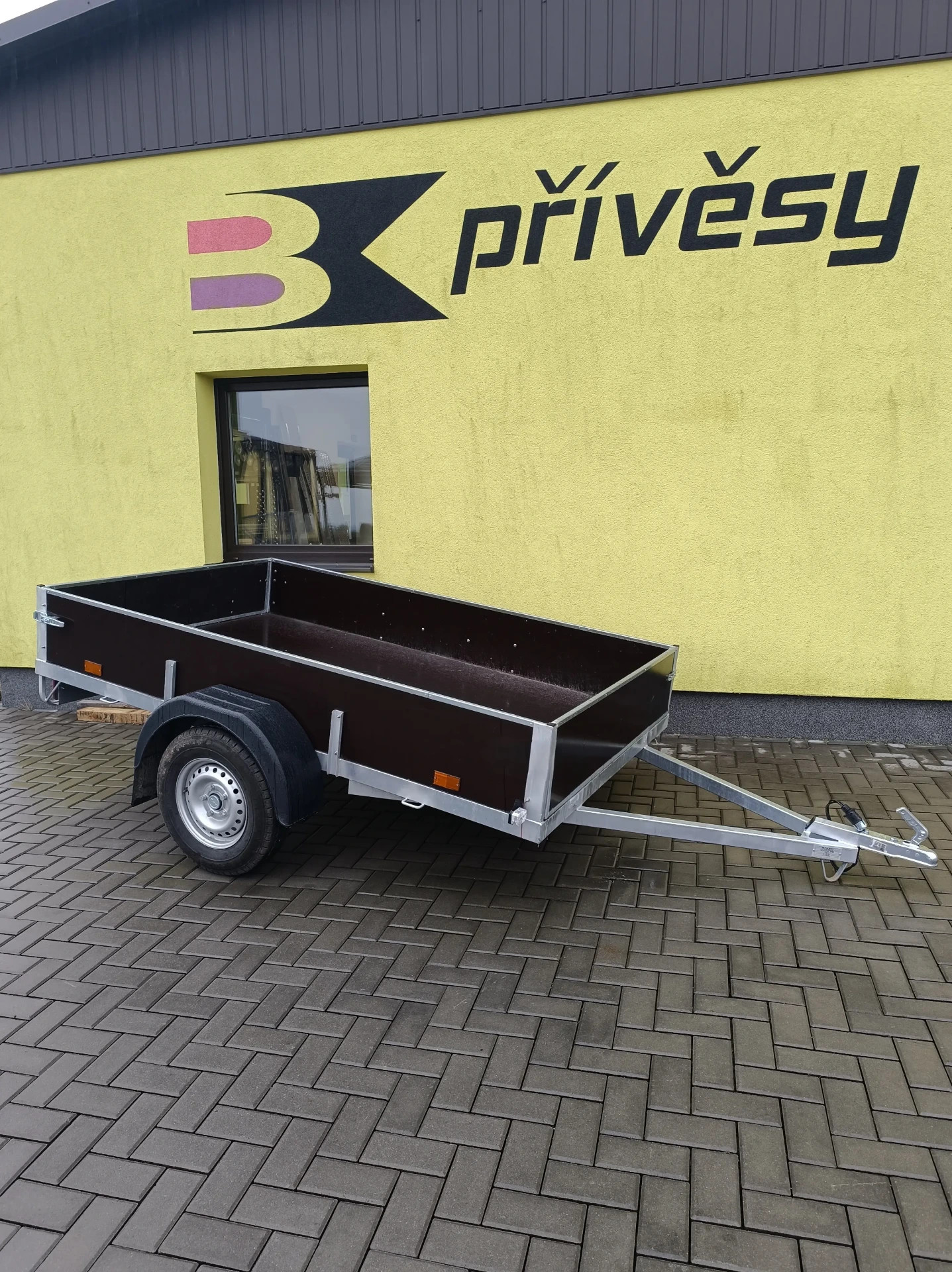 Přívěs PROFI 2520x1540x350 mm