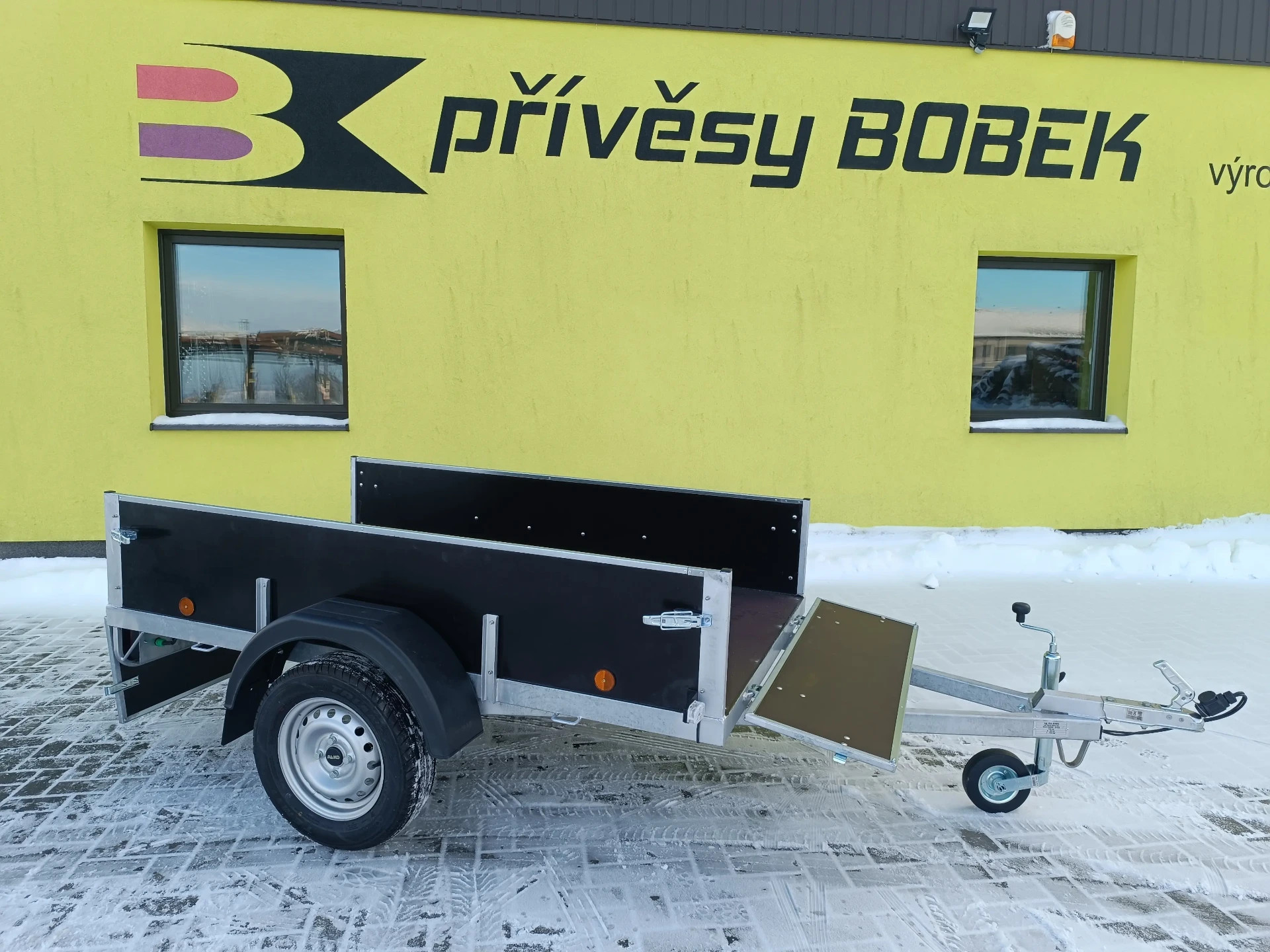 Přívěs PROFI PLUS 2150x1290x400 mm