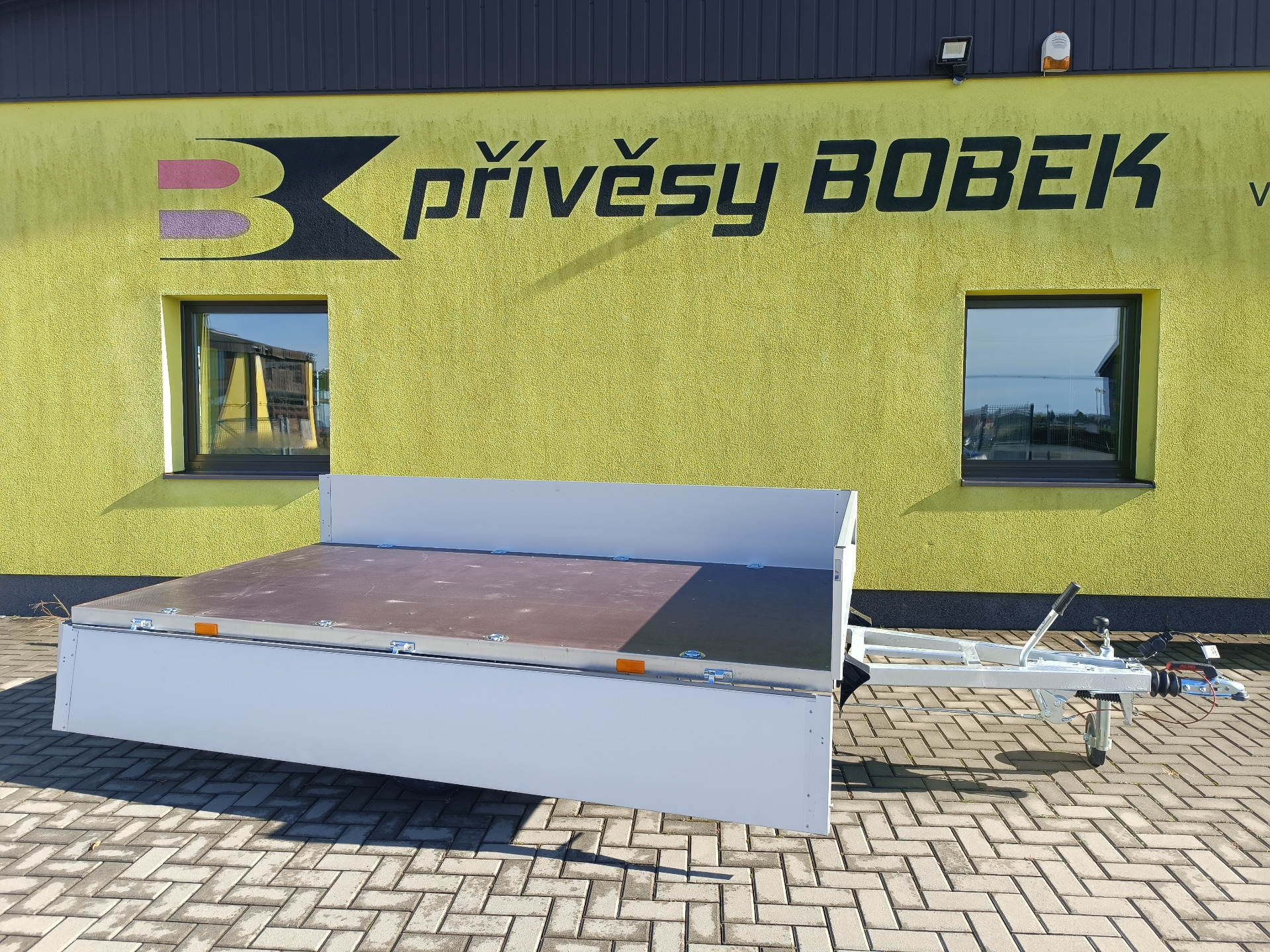 Brzděné PLATO 3010x1630x400 mm 1350 kg